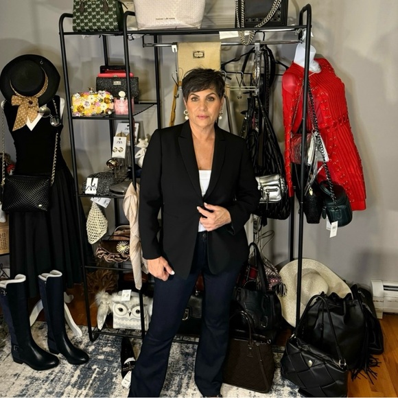 LIVE SHOW !! - Picture 3 of 7